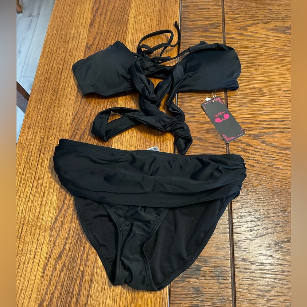 Black Women’s Bikini Set - Brand: Unknown